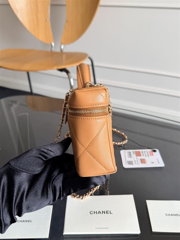 2026127214535750 560